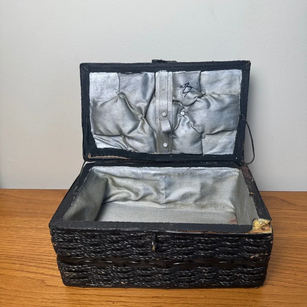 Vintage Black Wicker Sewing Kit Notions Case Handle Clasp Satin‎ lined